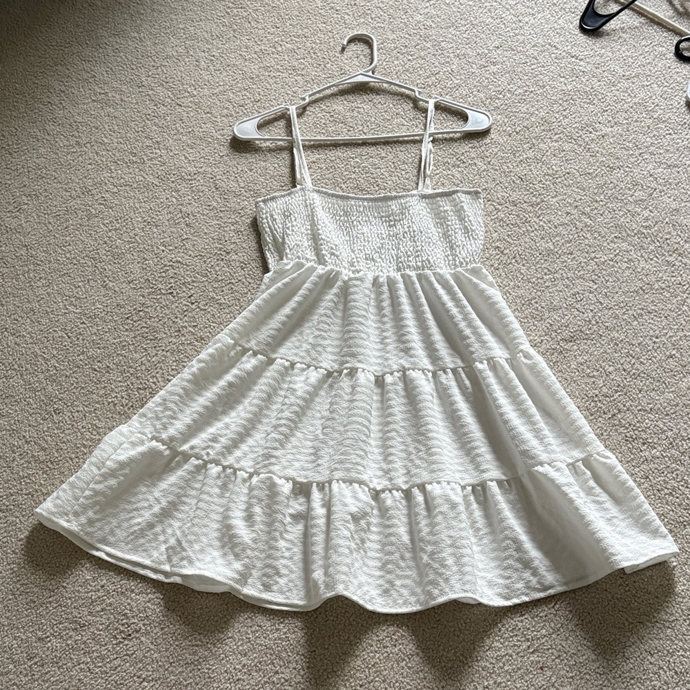 White Sleeveless Dress